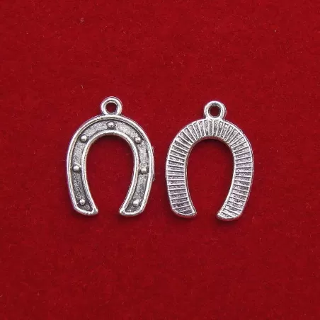 Charm mărțișor metal potcoavă 16mm