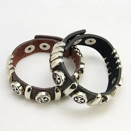 Brățări piele cu ținte în cruce