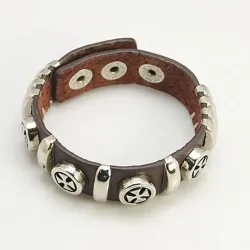 Brățări piele cu ținte în cruce, maro