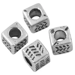 Margele metalice 4,5*4,5mm cub -4buc